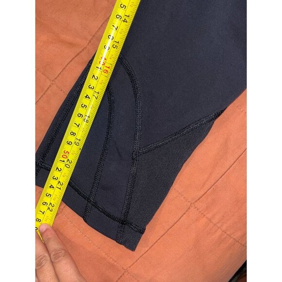 Lululemon Black Athletic Capri Crop Leggings Size 8 Womens - Picture 6 of 7